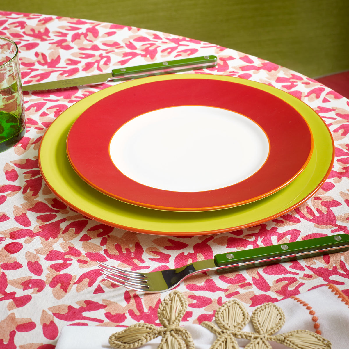 Raspberry fine bone china tableware set
